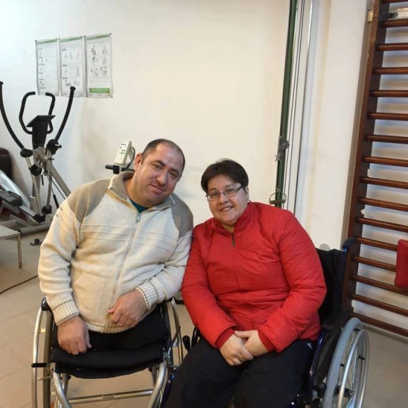 Schimbăm vieți prin servicii specializate de îngrijire la domiciliu și grup suport