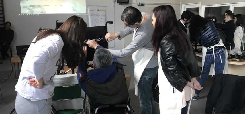 Team building de asamblare de scaune rulante