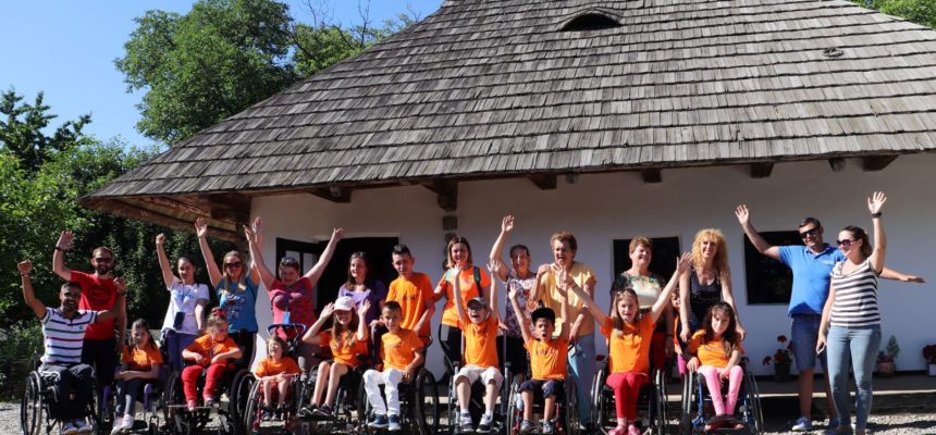 Tabără de recuperare activă pentru copii utilizatori de scaune rulante