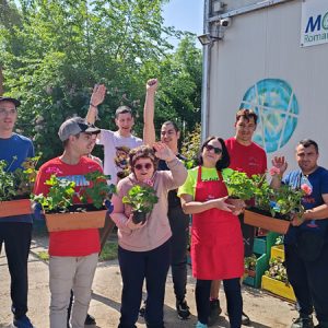 Fundația Motivation România și AXI Finance continuă împreună sprijinul pentru tinerii din programul Impact